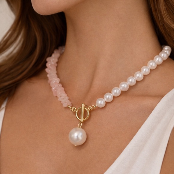 Jewelry - Elegant Pearl and Pink Stone Necklace